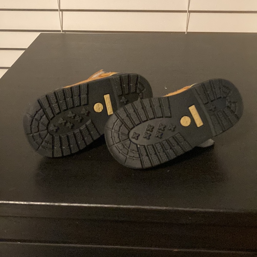 Infant Timberlands - Picture 3 of 3